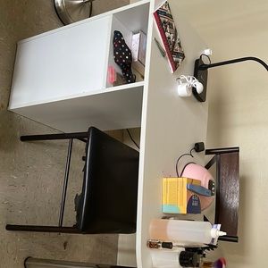 I'm seeling it because  I don't have space